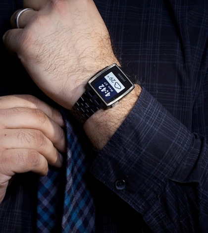 Smartwatch Pebble nu ook in Nederland te koop